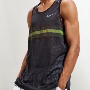 Nike Wild Run Mesh Tank Top in Black - NWT